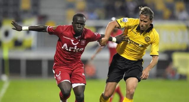 从首场亮相 从首场亮相