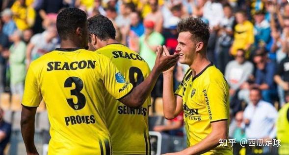 默契配合以 默契配合以